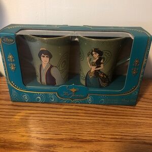 NIB Disney Store Art if Jasmine & Aladdin Coffee Mug set